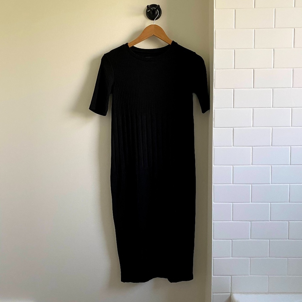 Zara Women Textured Dress in Black